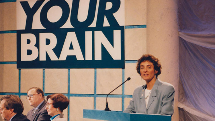  SfN President Carla Shatz opens Dana Alliance Event, 1995.
