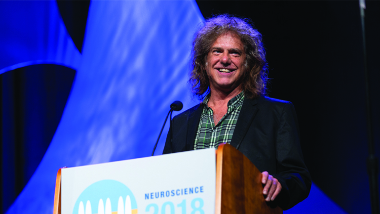 Grammy award-winning jazz guitarist Pat Metheny explored the topic of improvisation during the Dialogues Between Neuroscience and Society lecture at Neuroscience 2018.