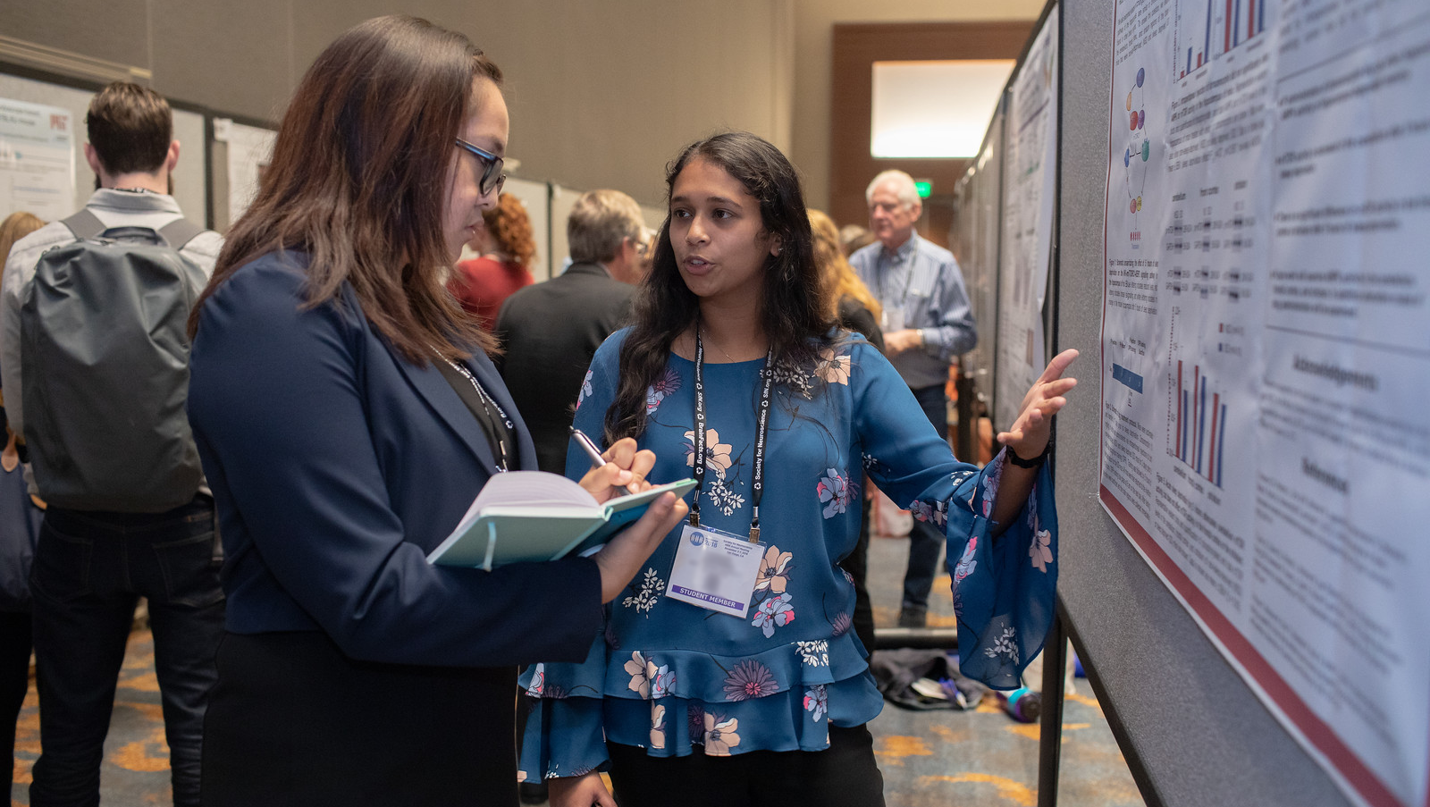 Student Member presenting a poster at Neuroscience 2018