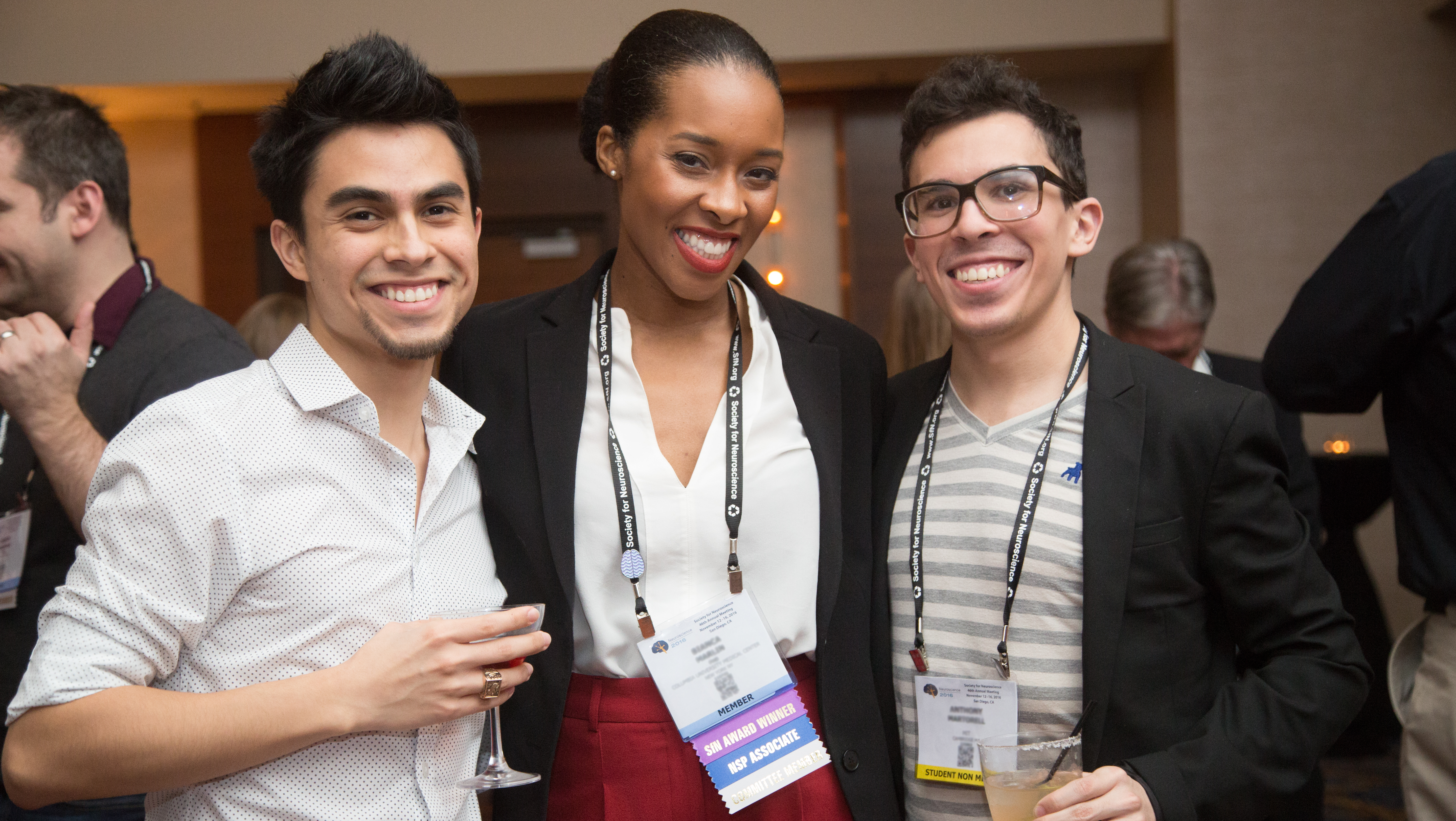 Attendees at SfN’s annual meeting can make connections anywhere — in lecture halls, on the poster floor, and at special networking events.